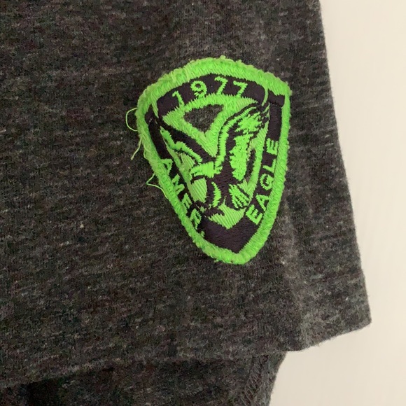 American Eagle T-shirt - Picture 3 of 4